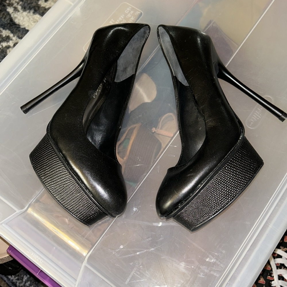 New Guess by Marciano sexy leather heels - Picture 4 of 14